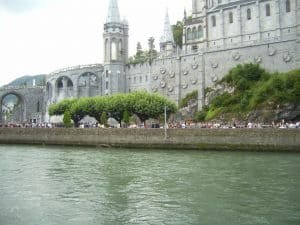 acqua di Lourdes