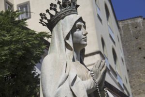 statua Madonna di Lourdes